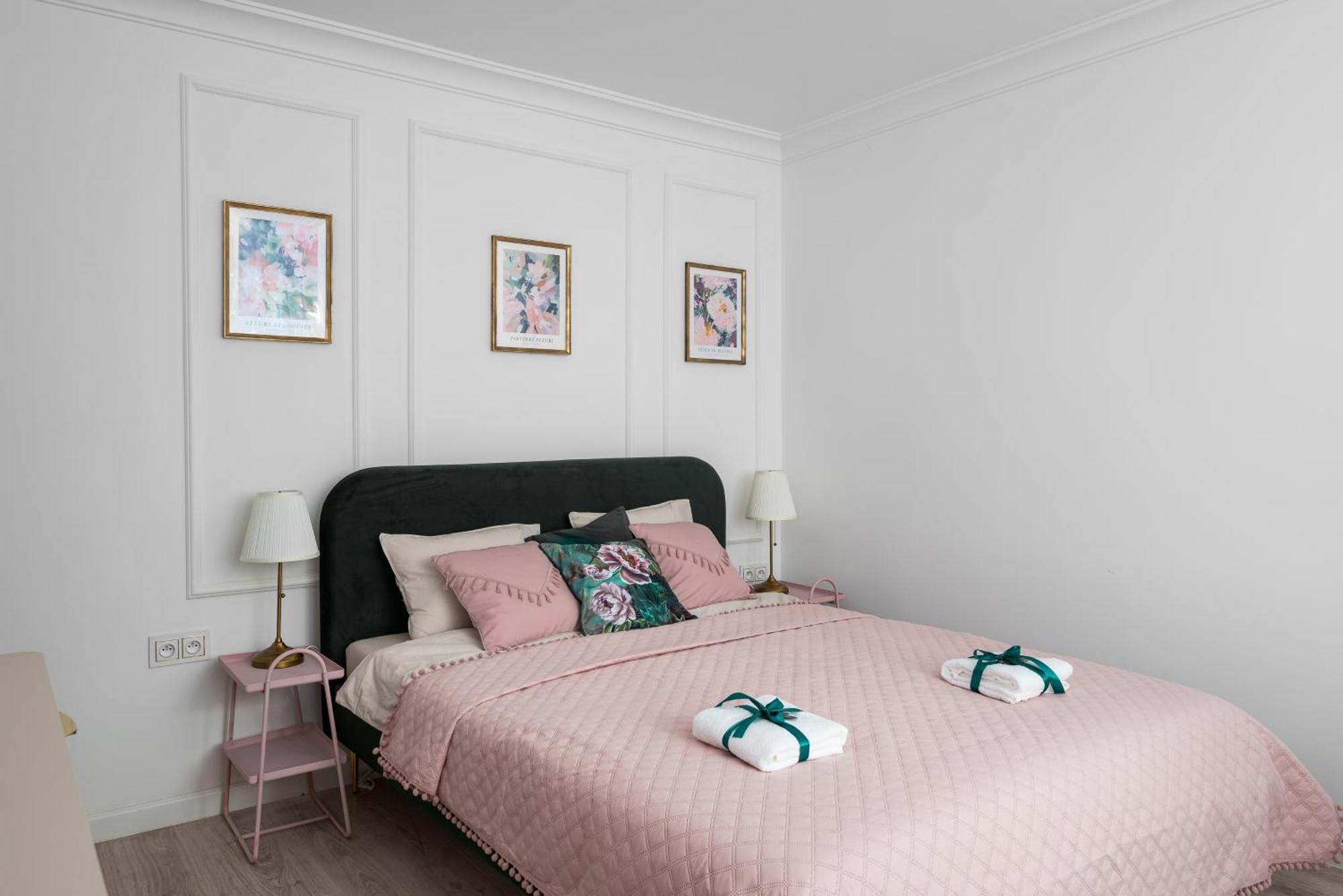 Lovely Downtown Studio At Most Lively Hoza Street, Discover Warsaw On Foot Bagian luar foto