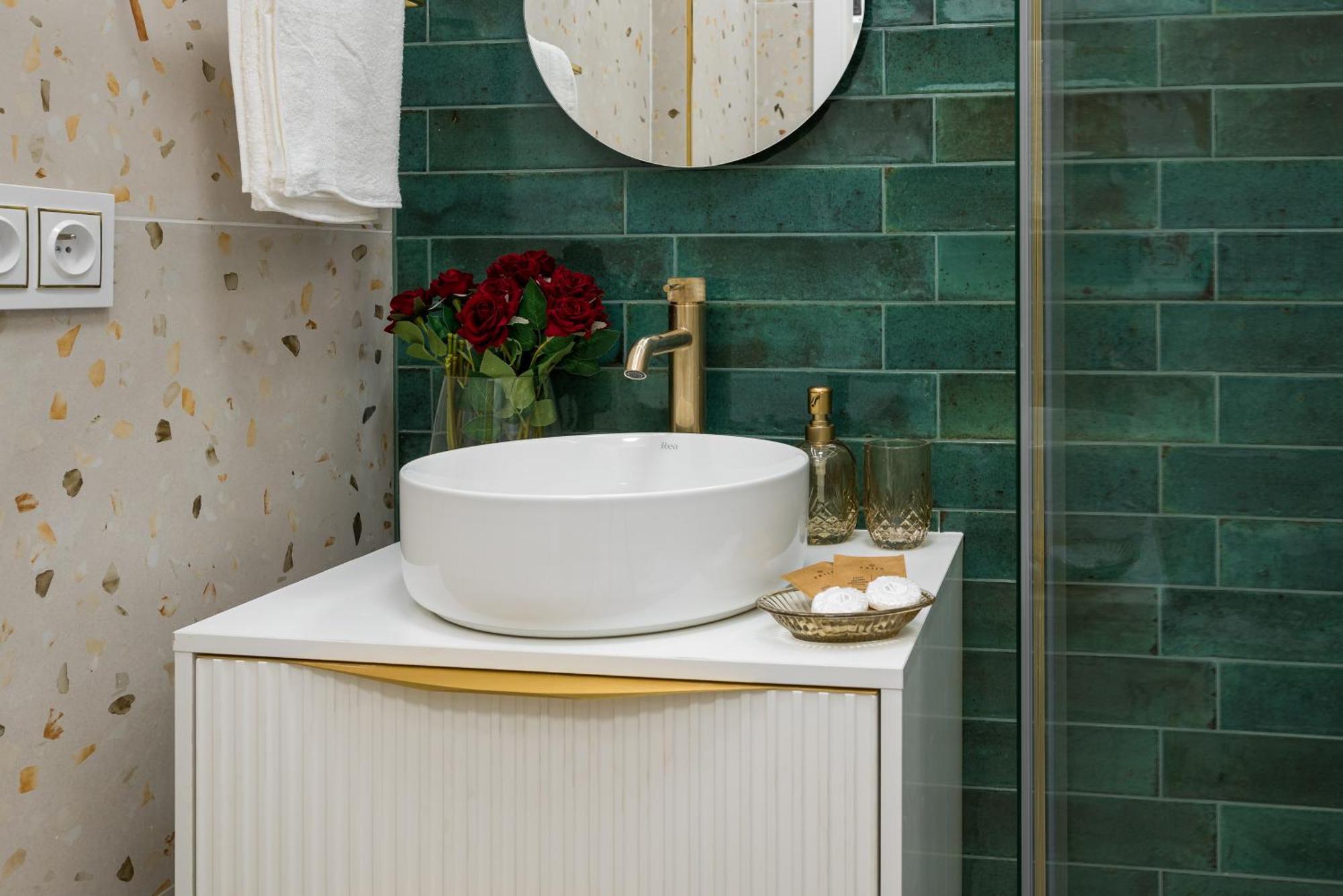 Lovely Downtown Studio At Most Lively Hoza Street, Discover Warsaw On Foot Bagian luar foto